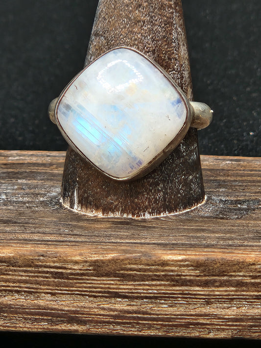 Moonstone in sterling silver Ring, size 6.5